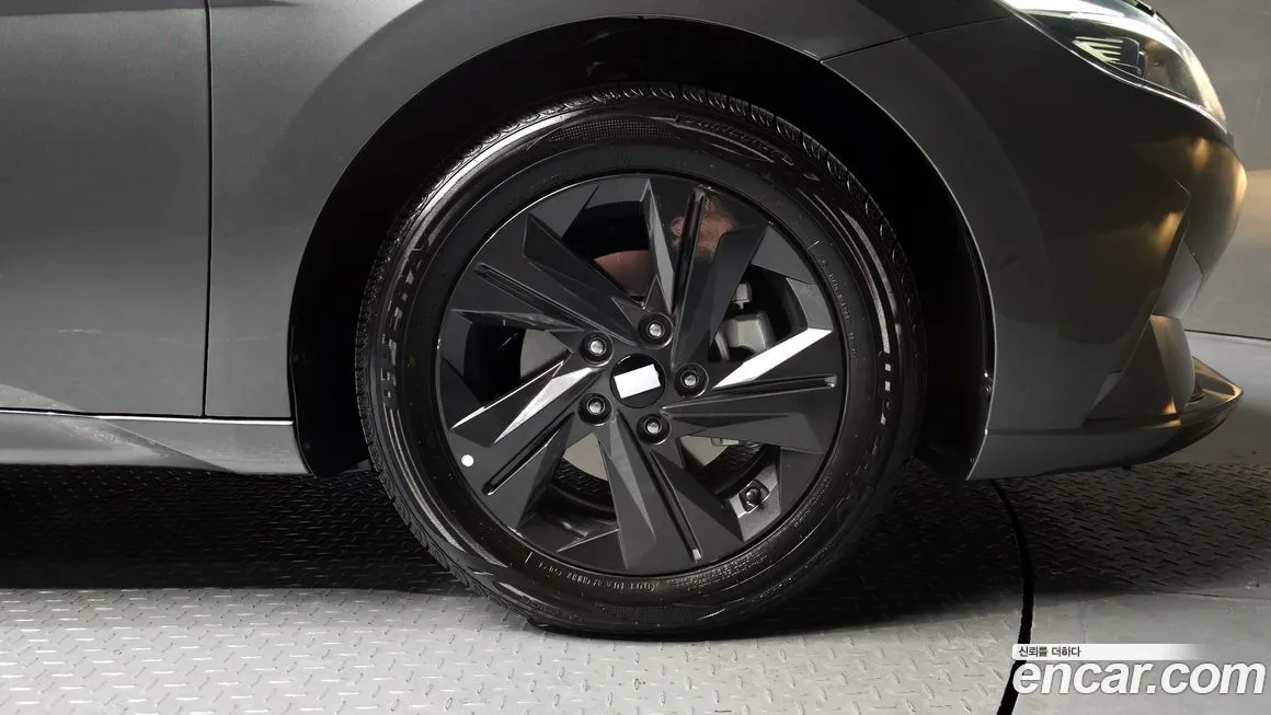 Hyundai AVANTE — фото 9
