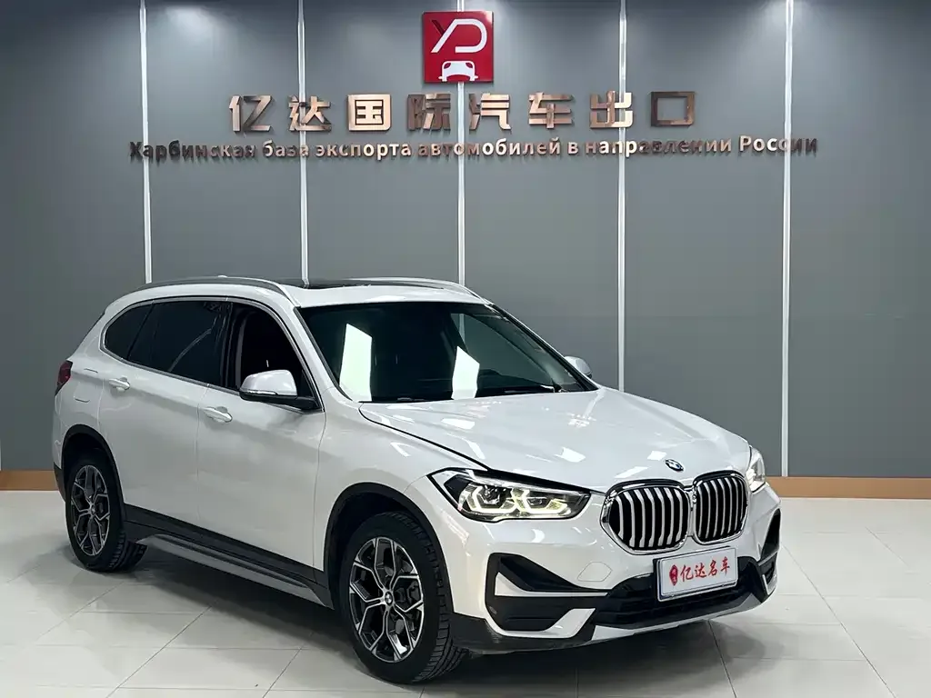 BMW X1 — фото 10