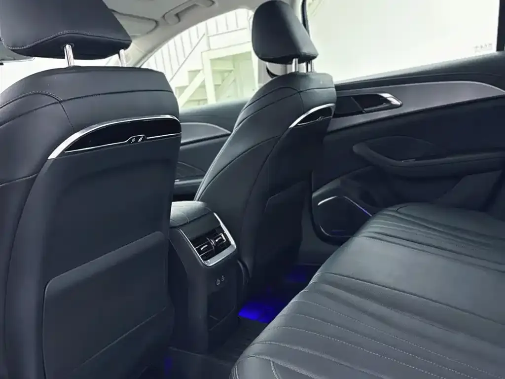 Hongqi H5 2024 из CN, фото 3