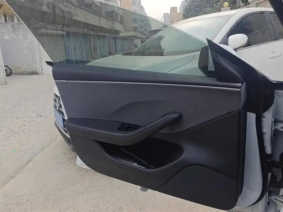 Tesla Model 3 2025 из CN, фото 8