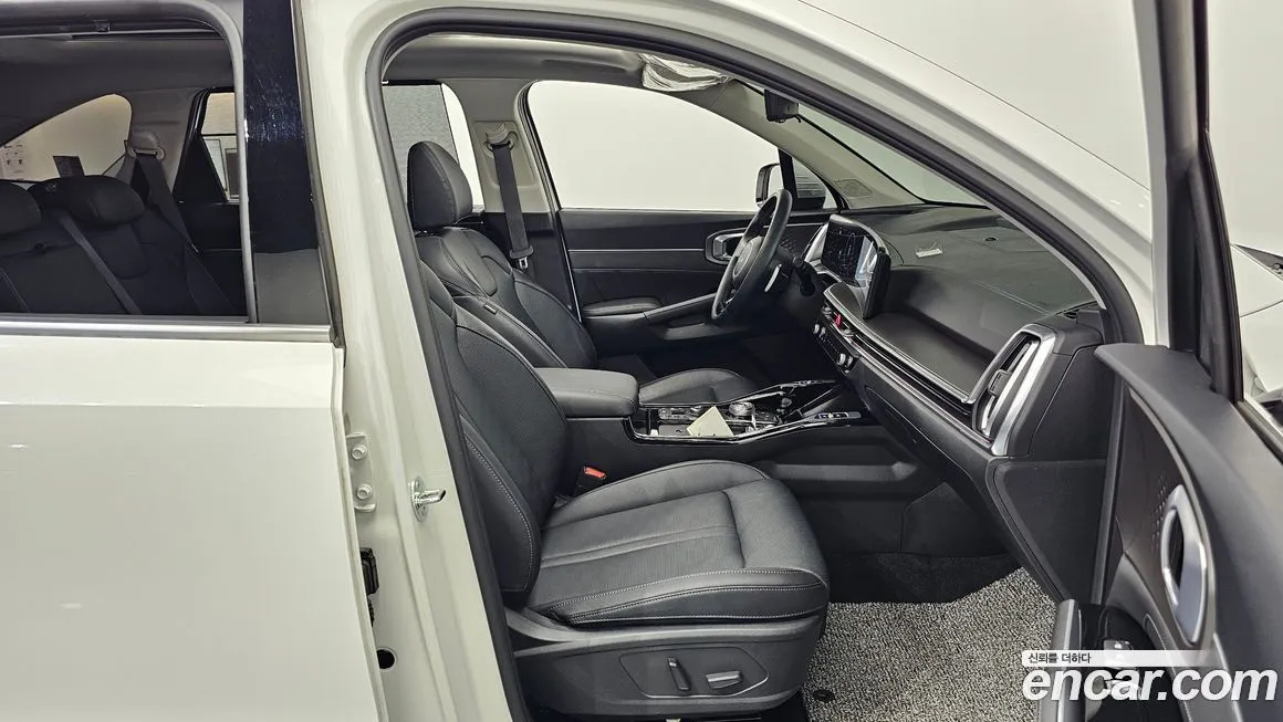 Kia Sorento — фото 8