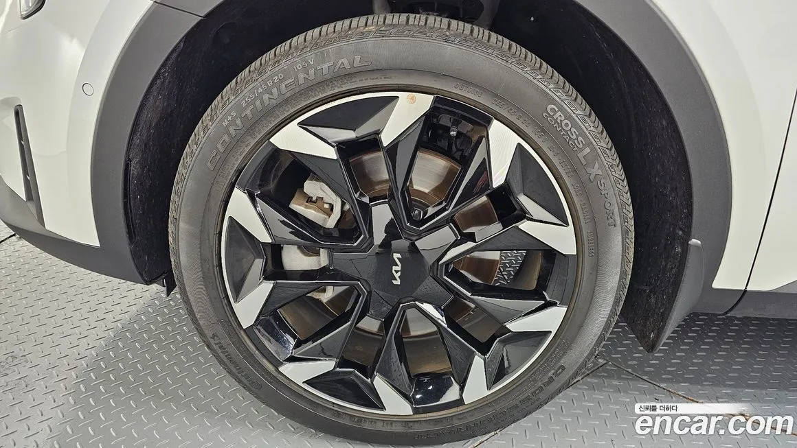 Kia Sorento — фото 6