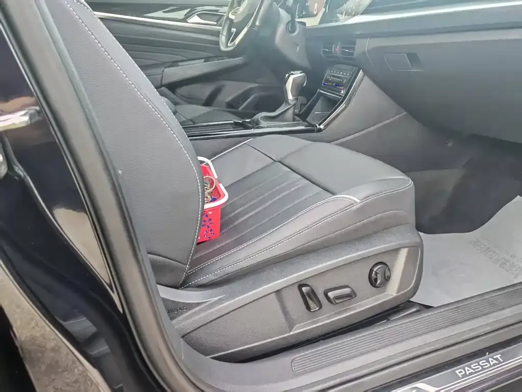 Volkswagen Passat — фото 7