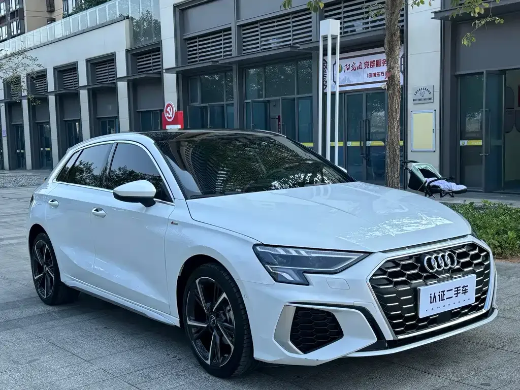 Audi A3 2023 из CN, фото 7