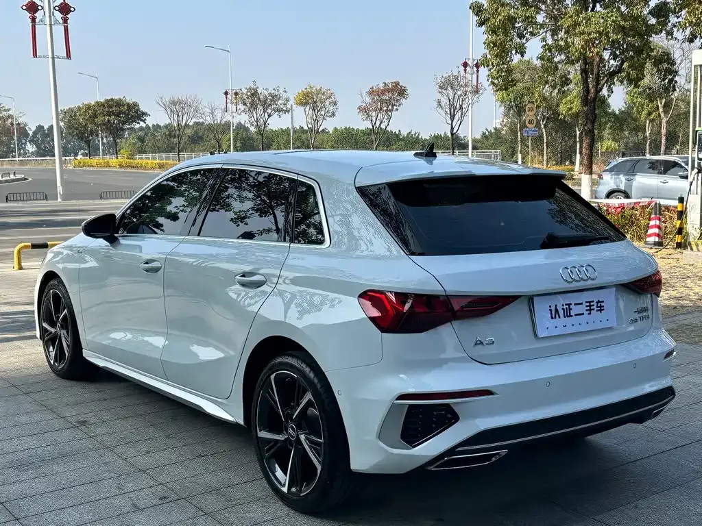 Audi A3 2023 из CN, фото 6
