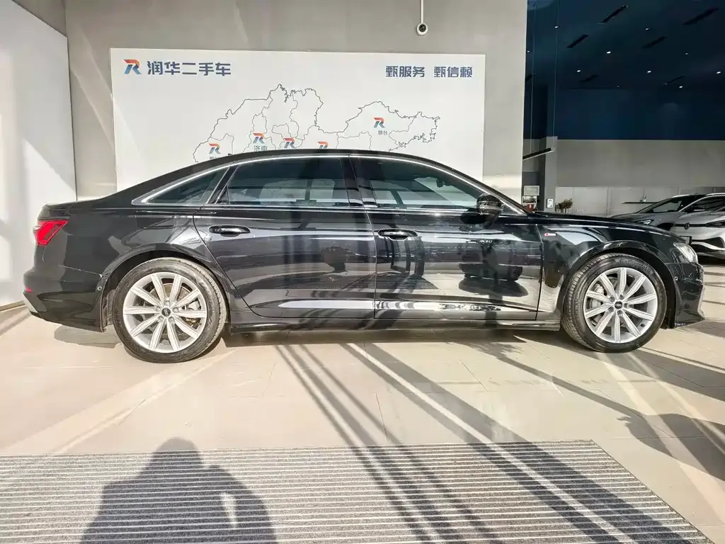 Audi A6L 2023 из CN, фото 7