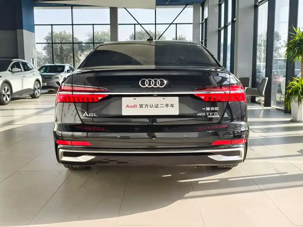 Audi A6L 2023 из CN, фото 9