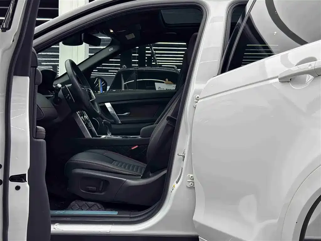Land Rover Discovery Sport Hybrid 2023 из CN, фото 8