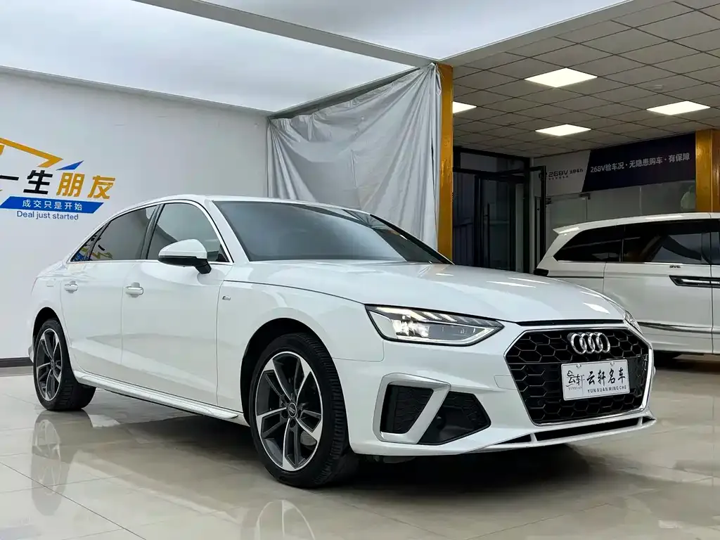 Audi A4L 2022 из CN, фото 8