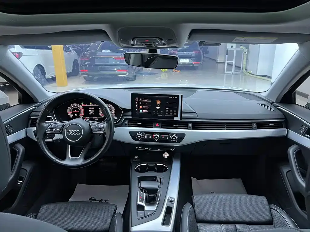 Audi A4L 2022 из CN, фото 3