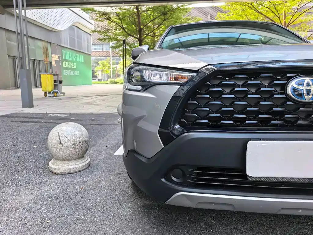 Toyota Corolla Cross 2024 из CN, фото 9