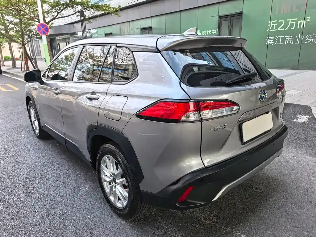 Toyota Corolla Cross 2024 из CN, фото 10