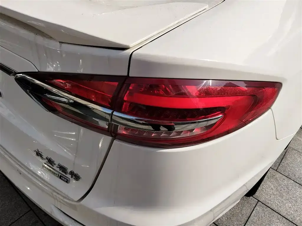 Ford Mondeo 2021 из CN, фото 3
