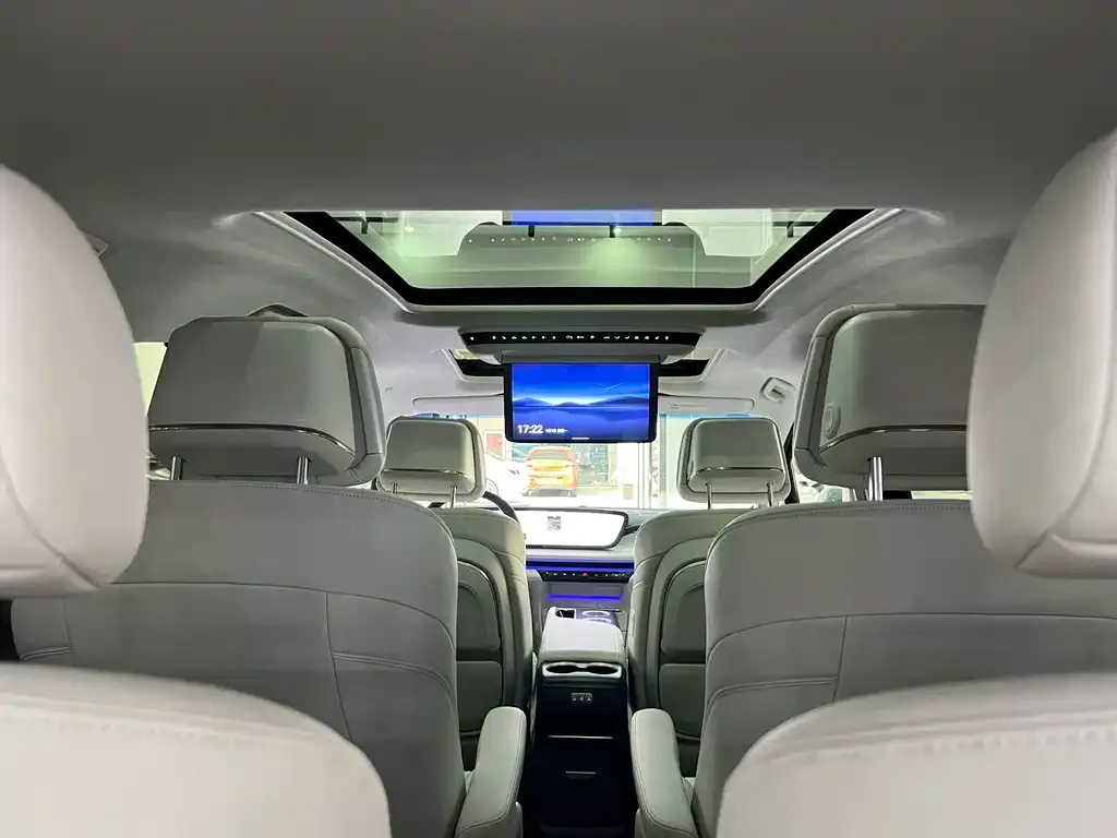 Buick GL8 Hybrid 2024 из CN, фото 3