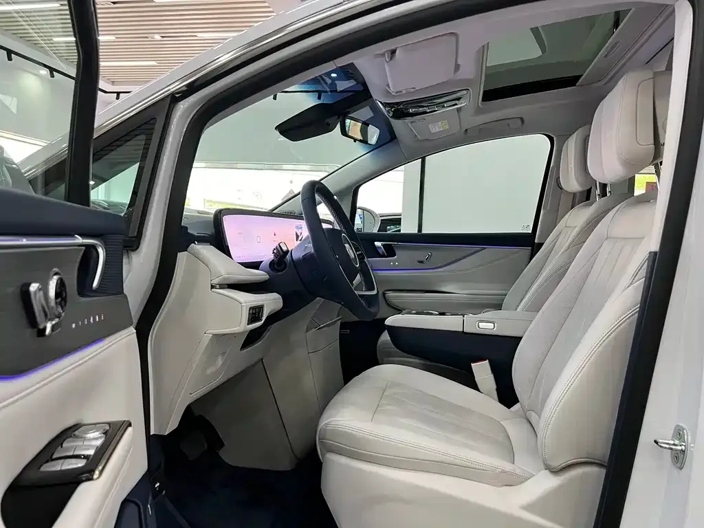 Buick GL8 Hybrid 2024 из CN, фото 8