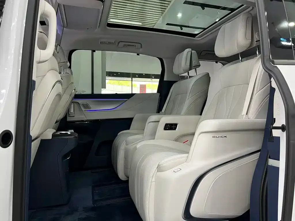 Buick GL8 Hybrid 2024 из CN, фото 2