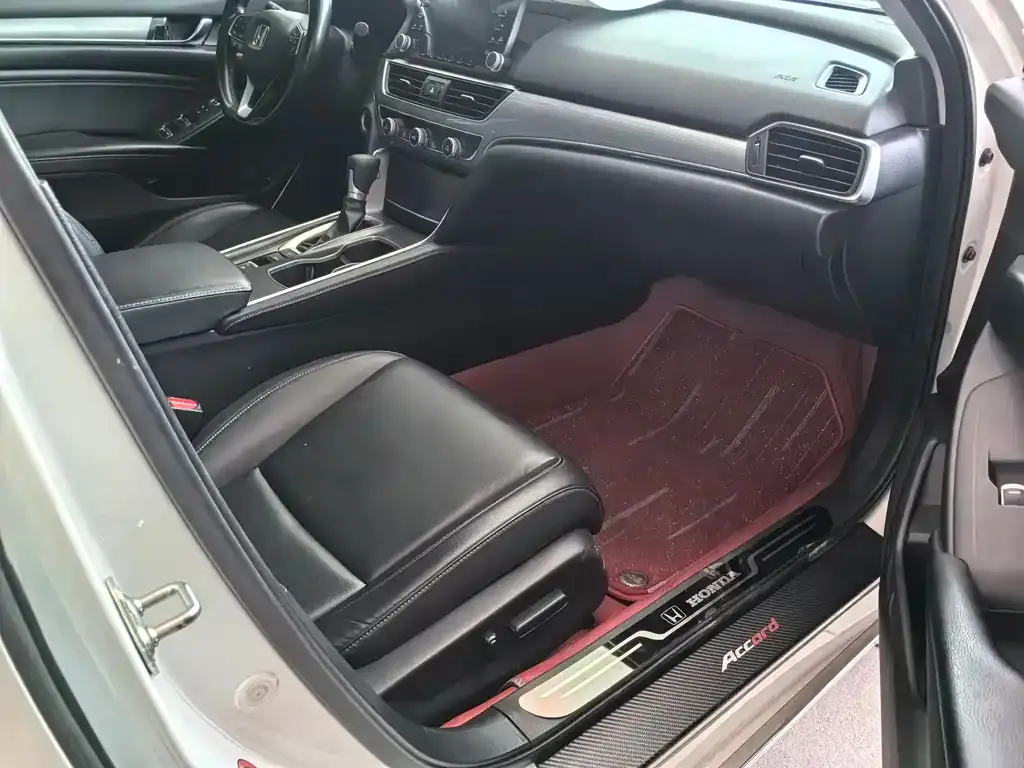 Honda Accord — фото 3