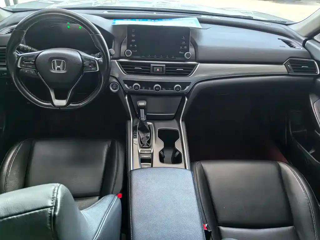 Honda Accord — фото 5