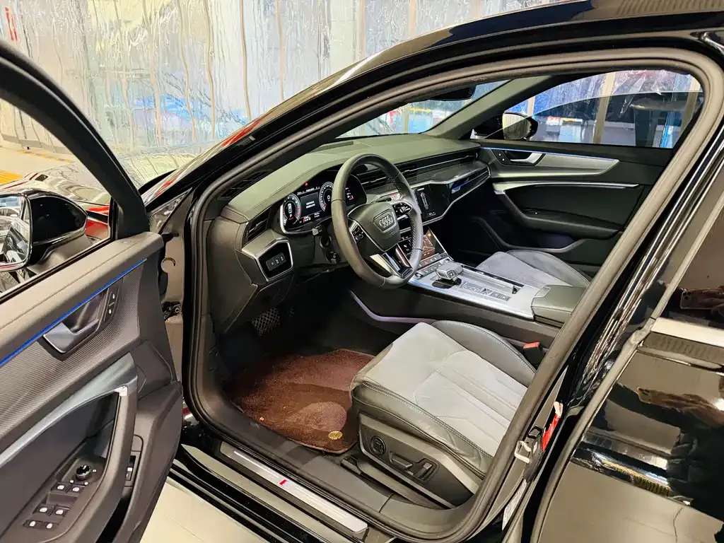 Audi A6L 2021 из CN, фото 7