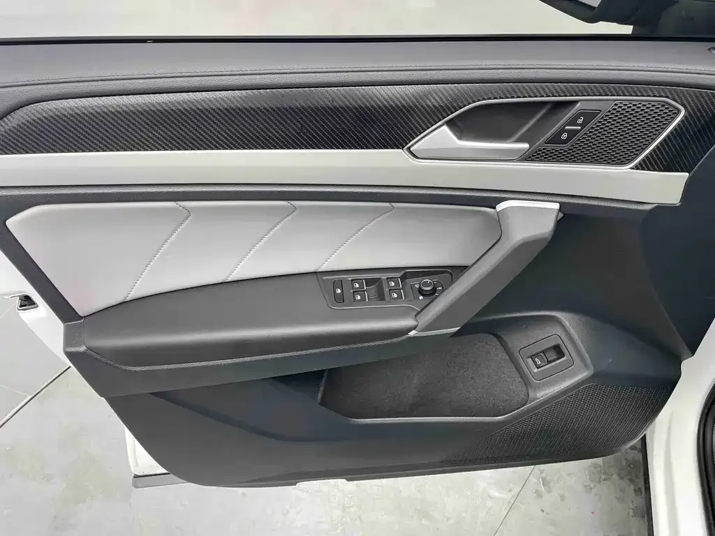 Volkswagen Tayron 2023 из CN, фото 3