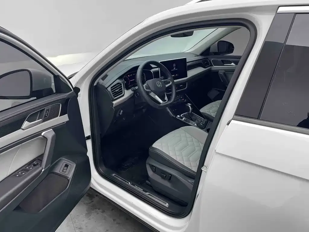 Volkswagen Tayron 2023 из CN, фото 2