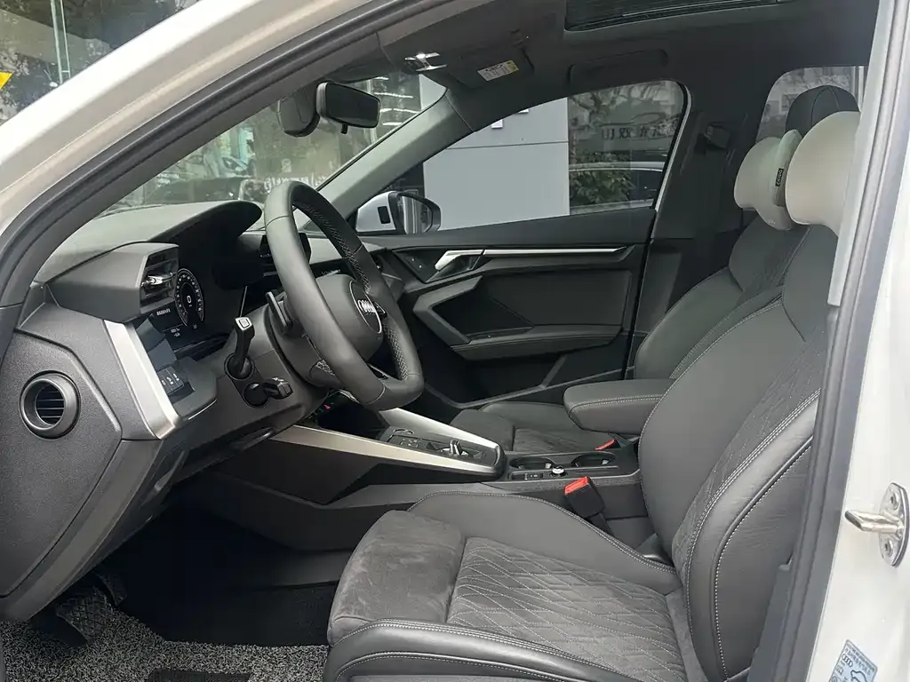 Audi A3 2024 из CN, фото 4