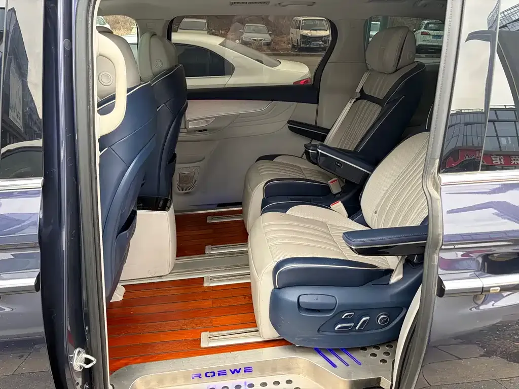 Roewe iMAX8 2021 из CN, фото 3