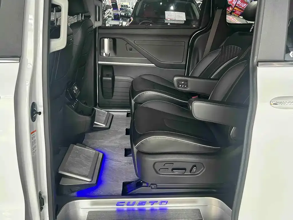 Hyundai Custo — фото 4