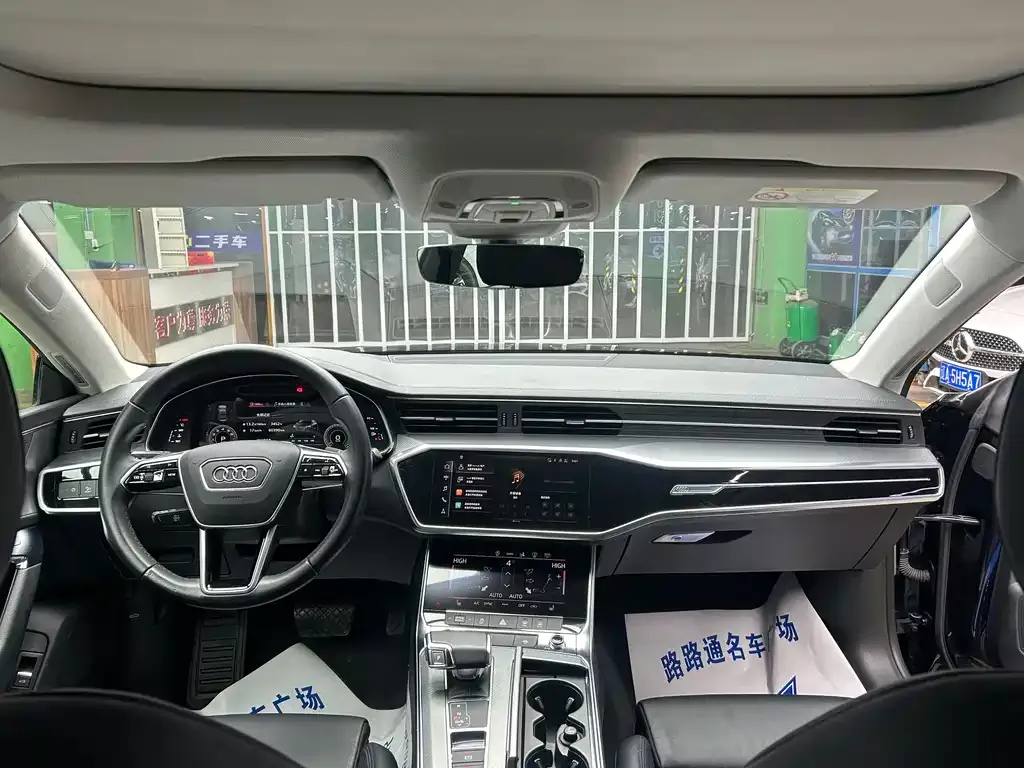 Audi A7 2021 из CN, фото 7