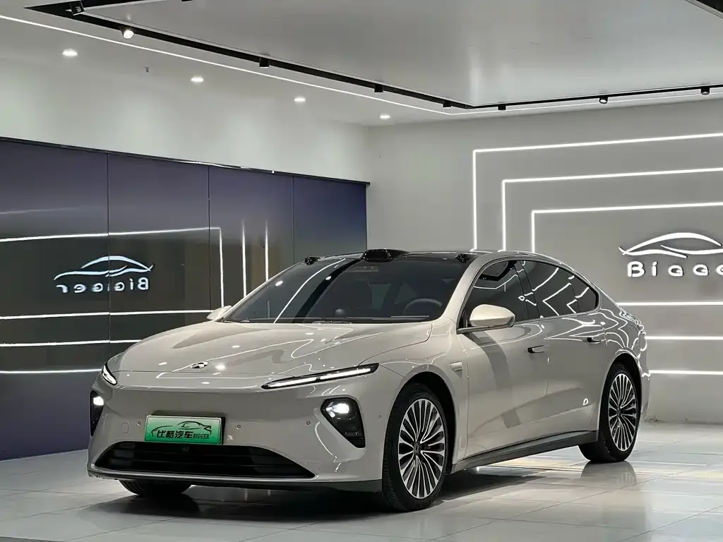 NIO ET7