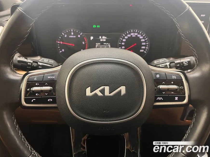 Kia Sorento — фото 5
