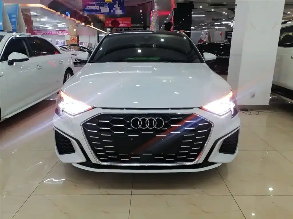 Audi A3 2023 из CN, фото 4