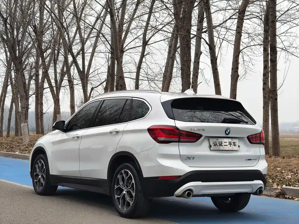 BMW X1 — фото 6