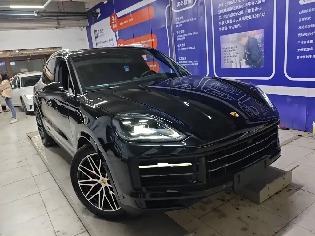 Porsche Cayenne 2024 из CN, фото 2