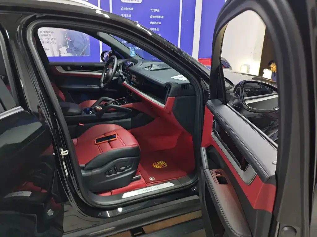 Porsche Cayenne 2024 из CN, фото 6