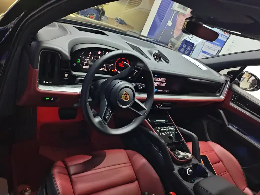 Porsche Cayenne 2024 из CN, фото 8