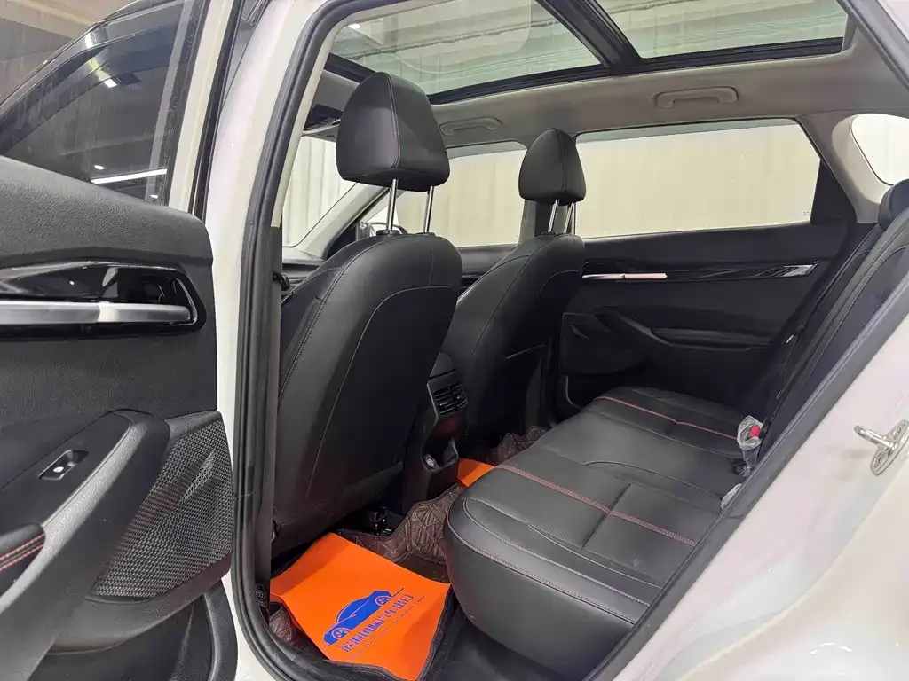 Kia KX3 2022 из CN, фото 4