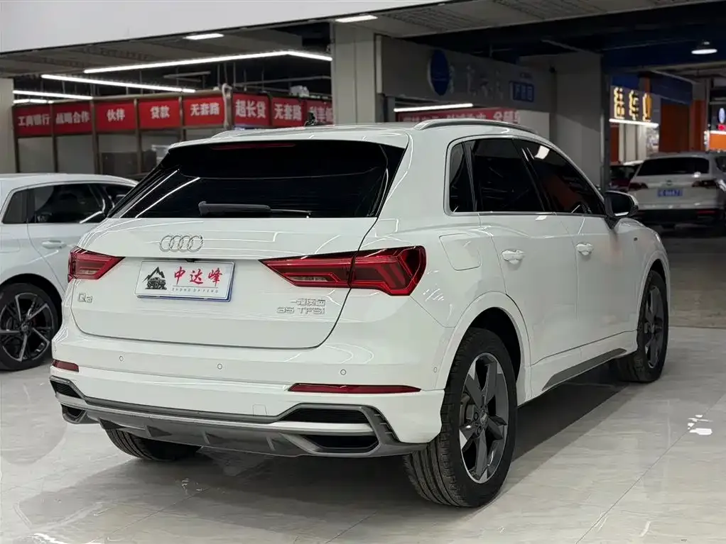 Audi Q3 — фото 6