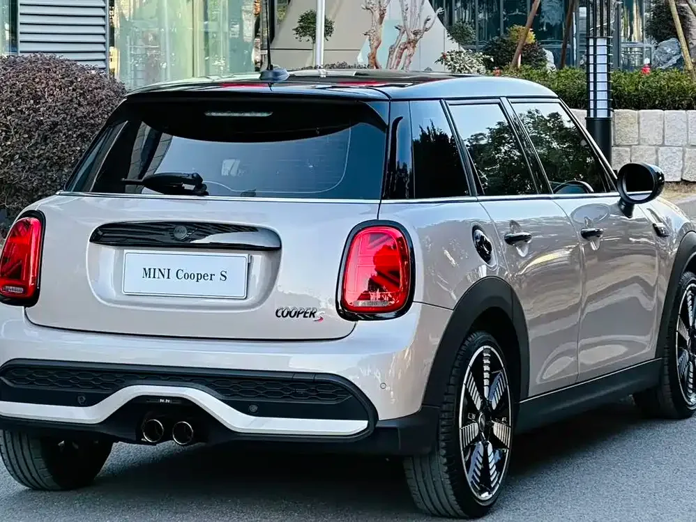 MINI Cooper (3-door) 2024 из CN, фото 8
