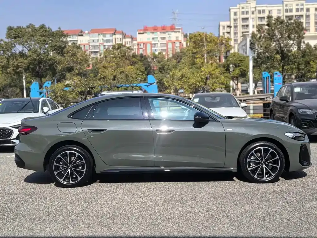 Audi A5L 2025 из CN, фото 8