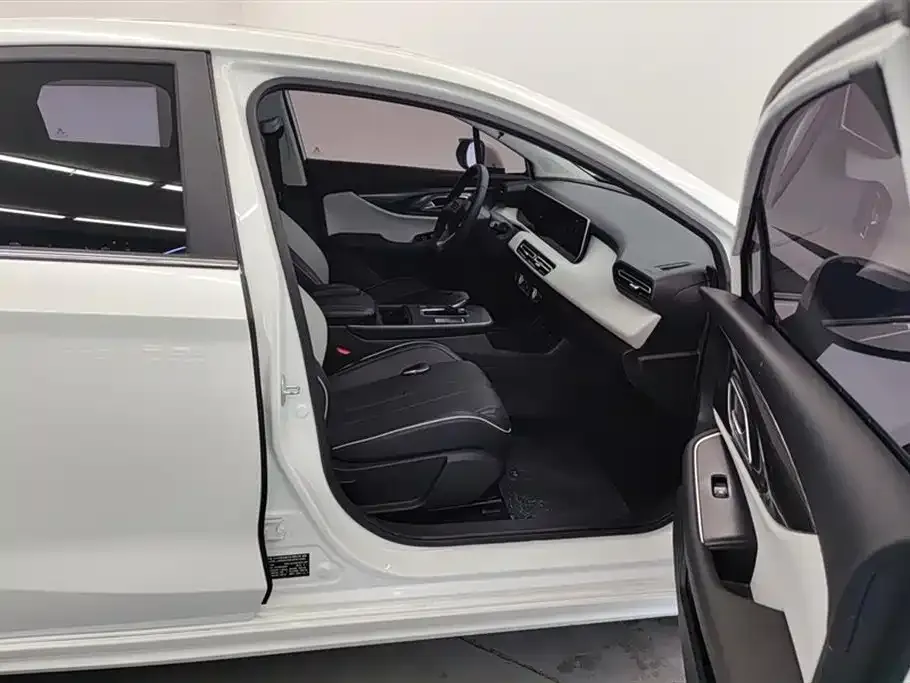 BAIC EU5 Plus 2025 из CN, фото 8