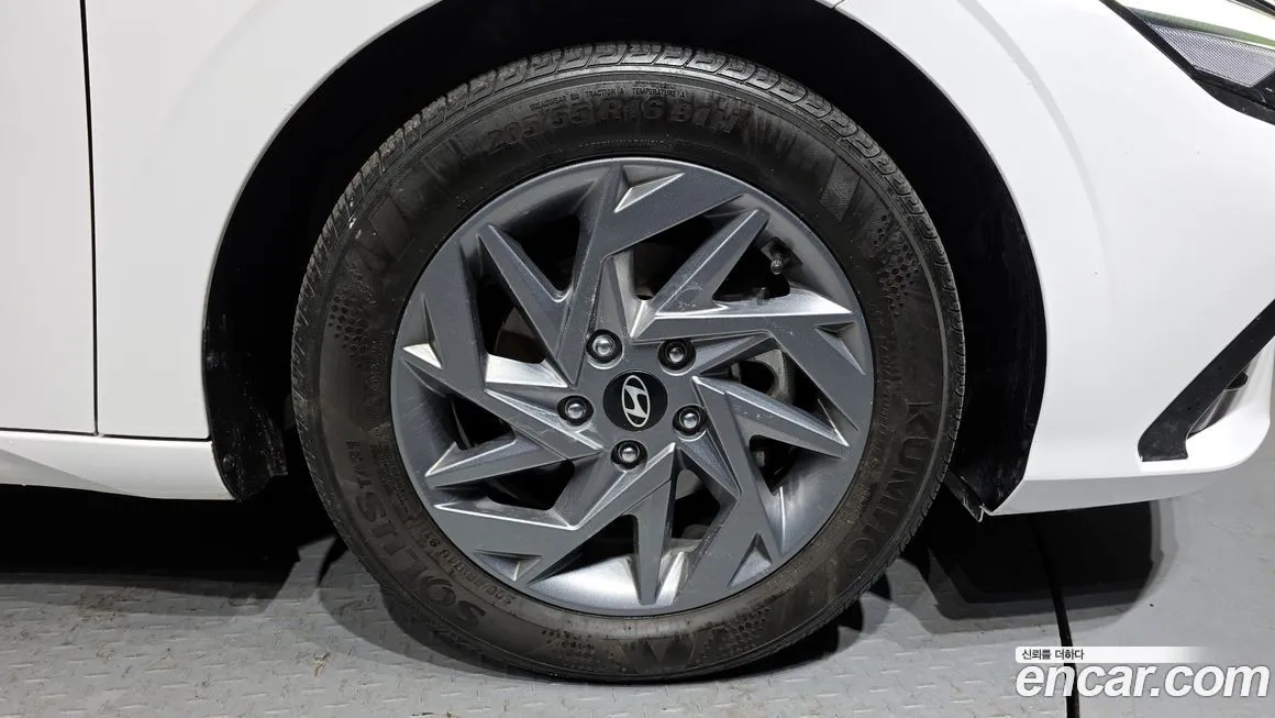 Hyundai AVANTE — фото 6