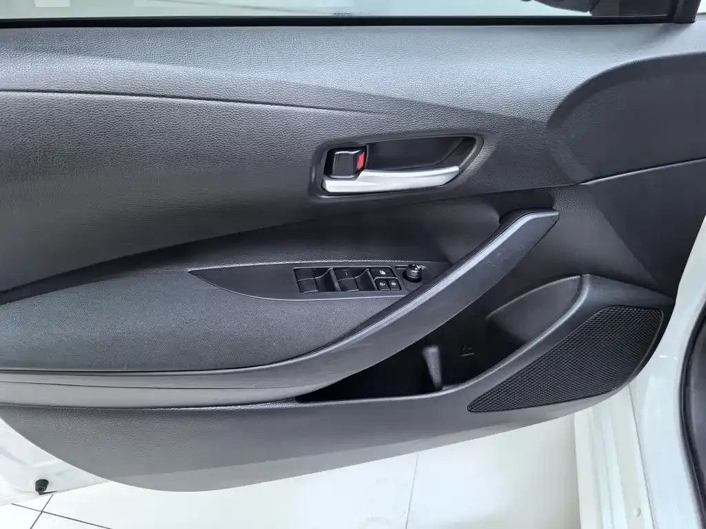 Toyota Levin 2024 из CN, фото 9