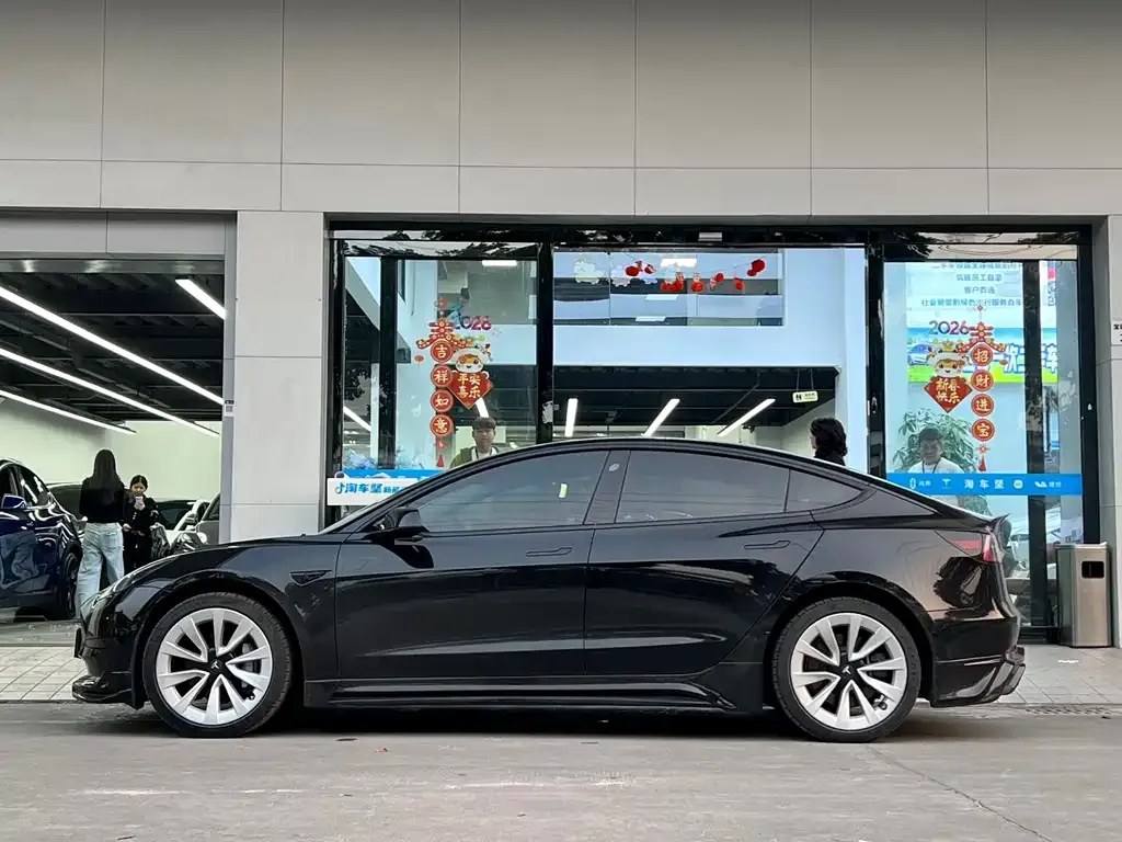 Tesla Model 3 2023 из CN, фото 8