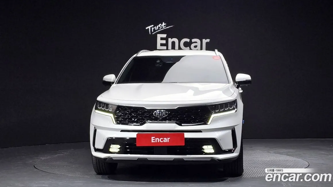 Kia Sorento — фото 5