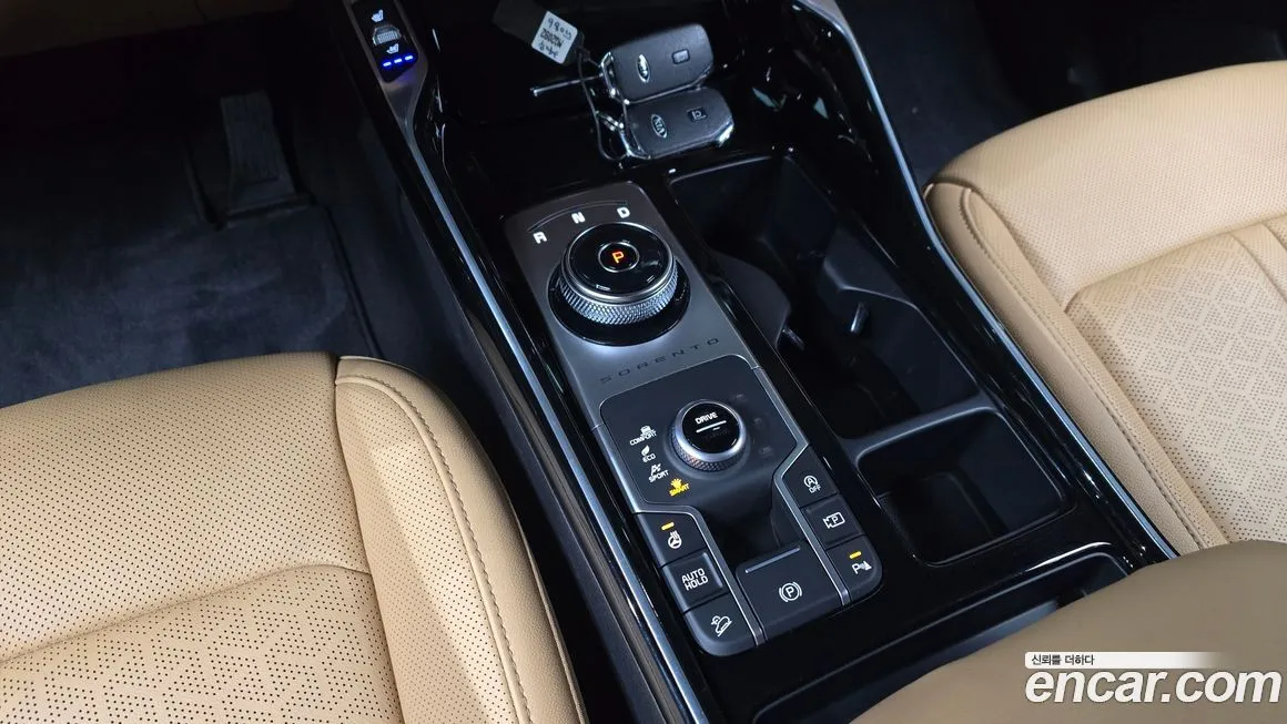 Kia Sorento — фото 10