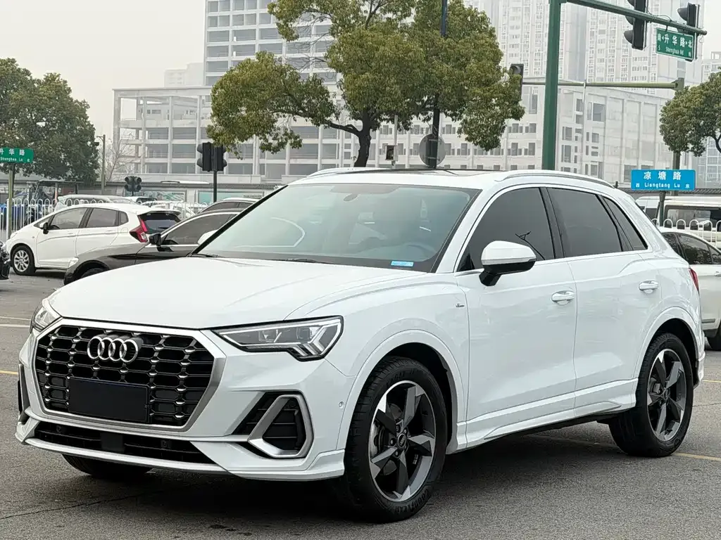 Audi Q3 2022 из CN, фото 1