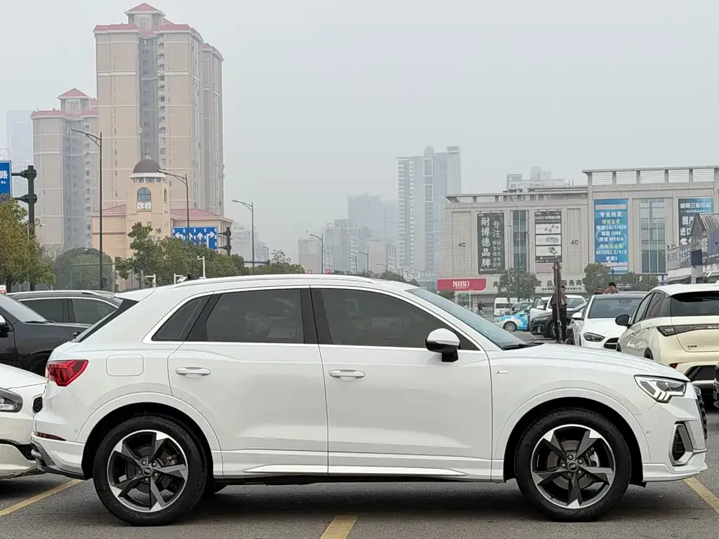 Audi Q3 2022 из CN, фото 5