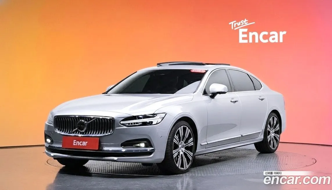 Volvo S90 — фото 1