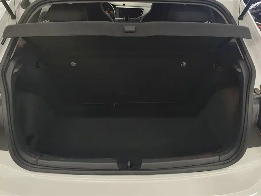 Volkswagen Polo 2023 из CN, фото 4